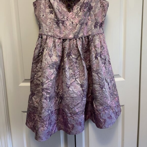 New without tags, Women's Adrianna Papell Bead Trimmed Party Dress.  Size 10 - Picture 6 of 6